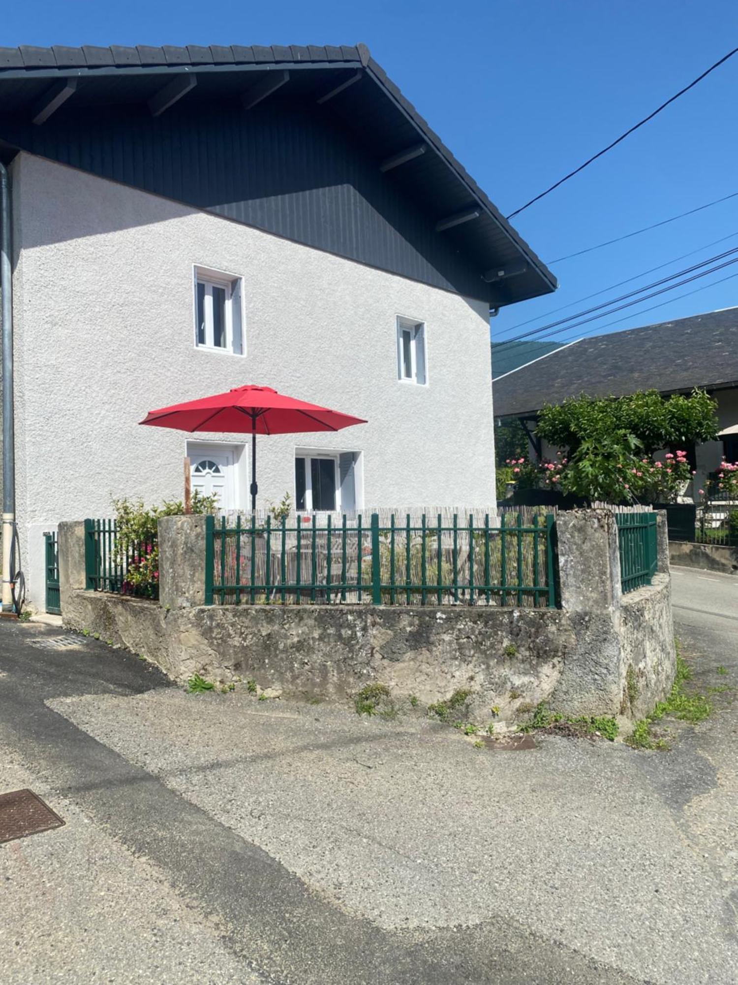 Maison De Village Entre Lac Et Montagne La Motte Servolex Bagian luar foto